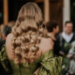 Fryzury na wesele jako gość – trendy na 2026 rok