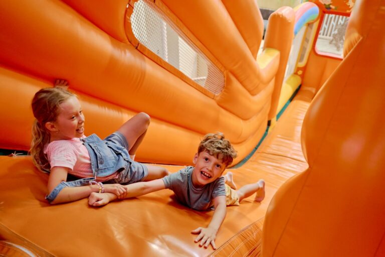 Ile kosztuje dmuchaniec? Cennik wynajmu i zakupu