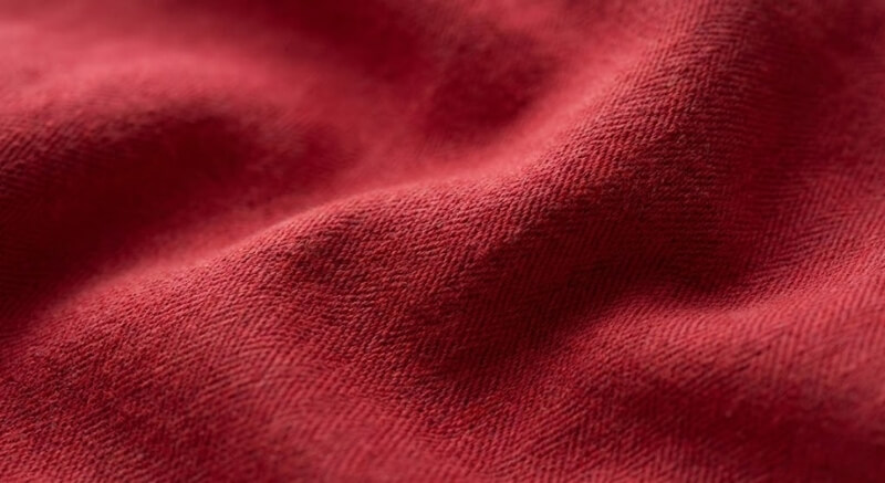 flaga polska w zbliżeniu na kolor