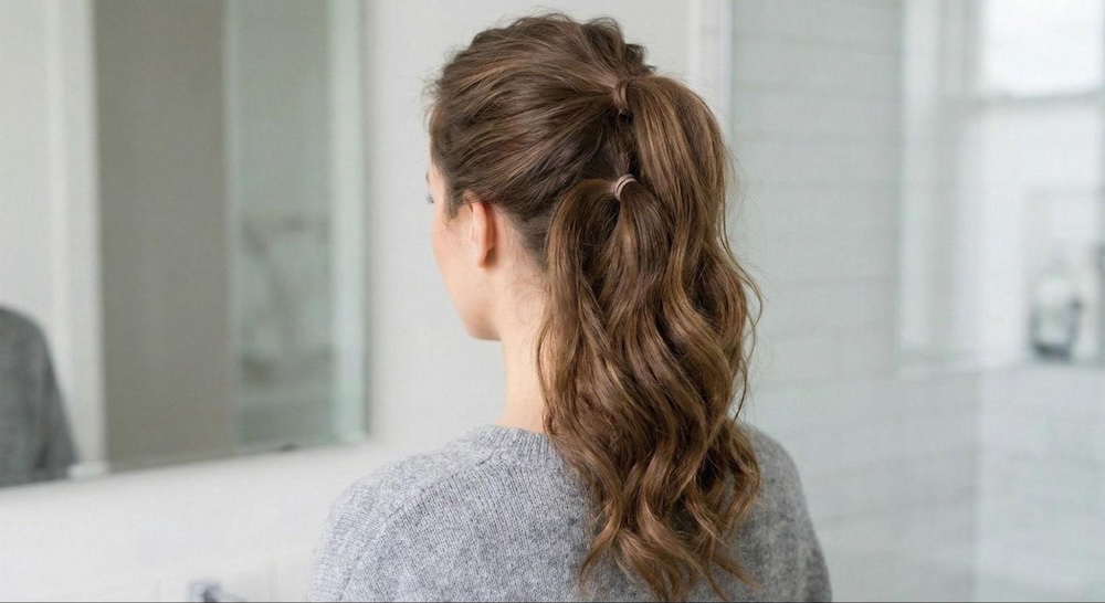 szybkie fryzury - dwa kucyki 