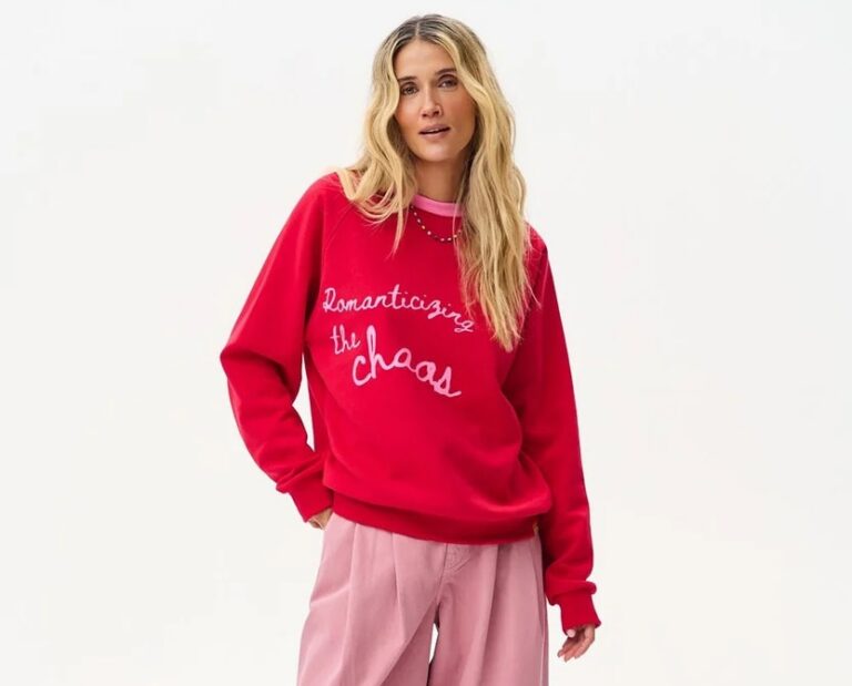 Casualowy styl damski – jak wyglądać modnie i czuć się komfortowo?
